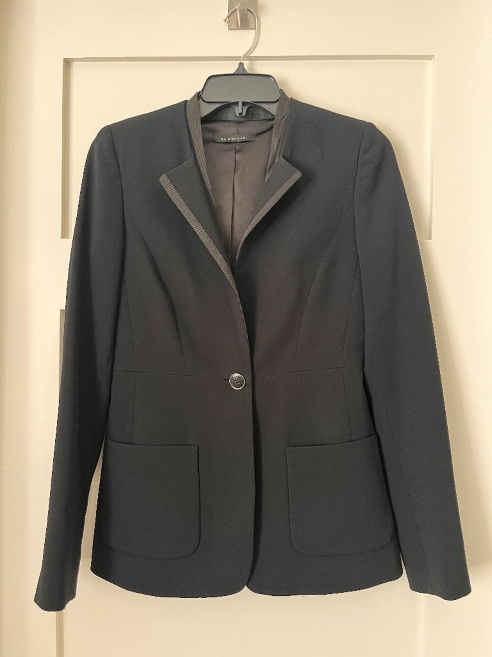 Elie Tahari Black Crepe Blazer | Tailored Slim Fit